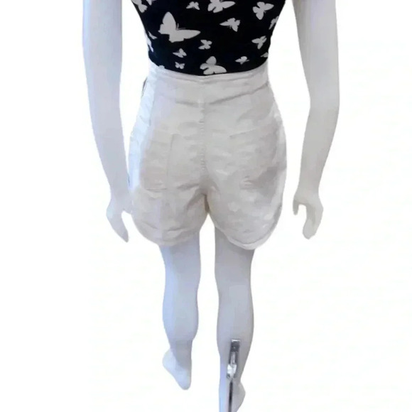 Zara White Button Fly High  Rise Walking Shorts Size Small - Picture 3 of 9
